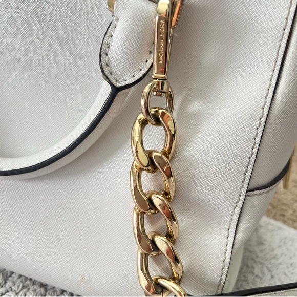 Micheal kors purse satchel - Picture 4 of 10